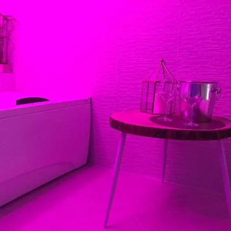 The Luxurysuite Апартаменты Барлетта