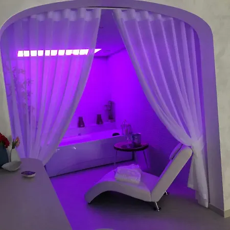 The Luxurysuite Апартаменты Барлетта